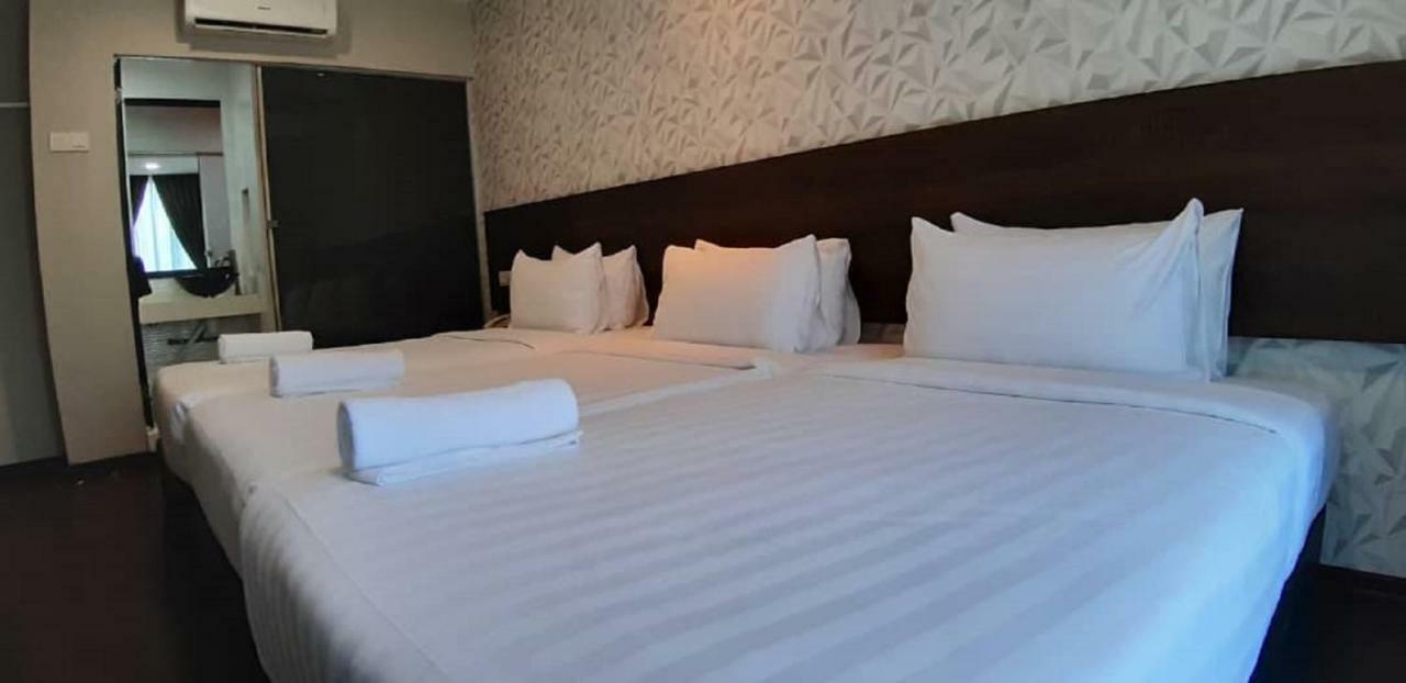 Miico Hotel @ Mount Austin Johor Bahru Zewnętrze zdjęcie