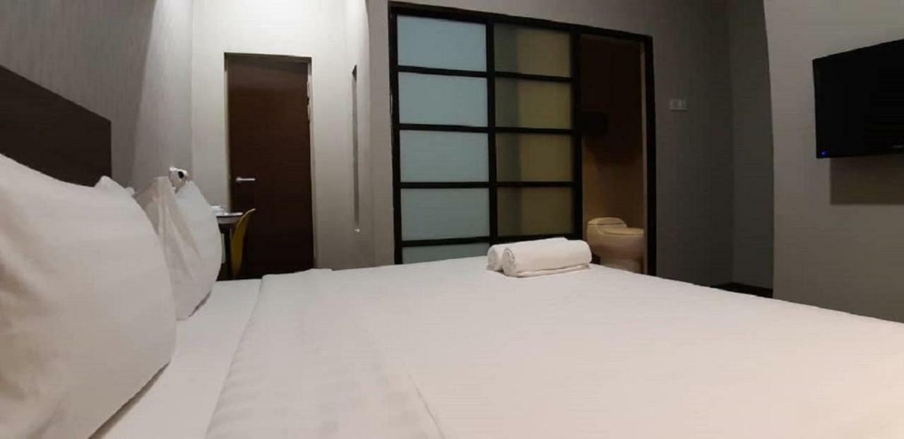 Miico Hotel @ Mount Austin Johor Bahru Zewnętrze zdjęcie