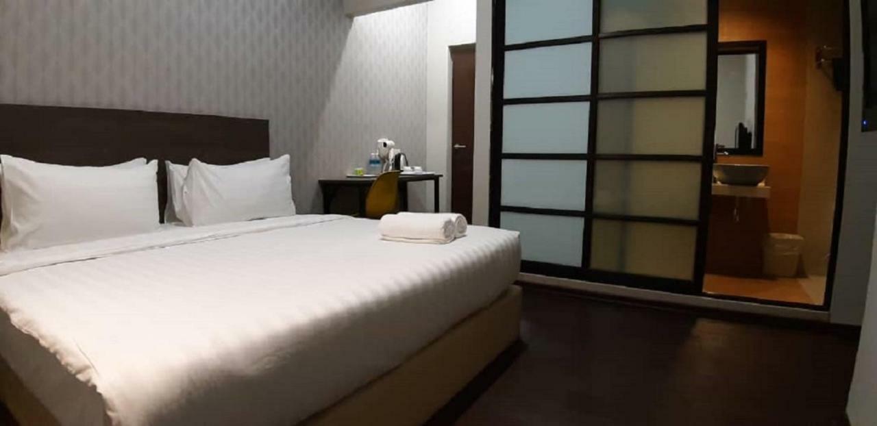 Miico Hotel @ Mount Austin Johor Bahru Zewnętrze zdjęcie