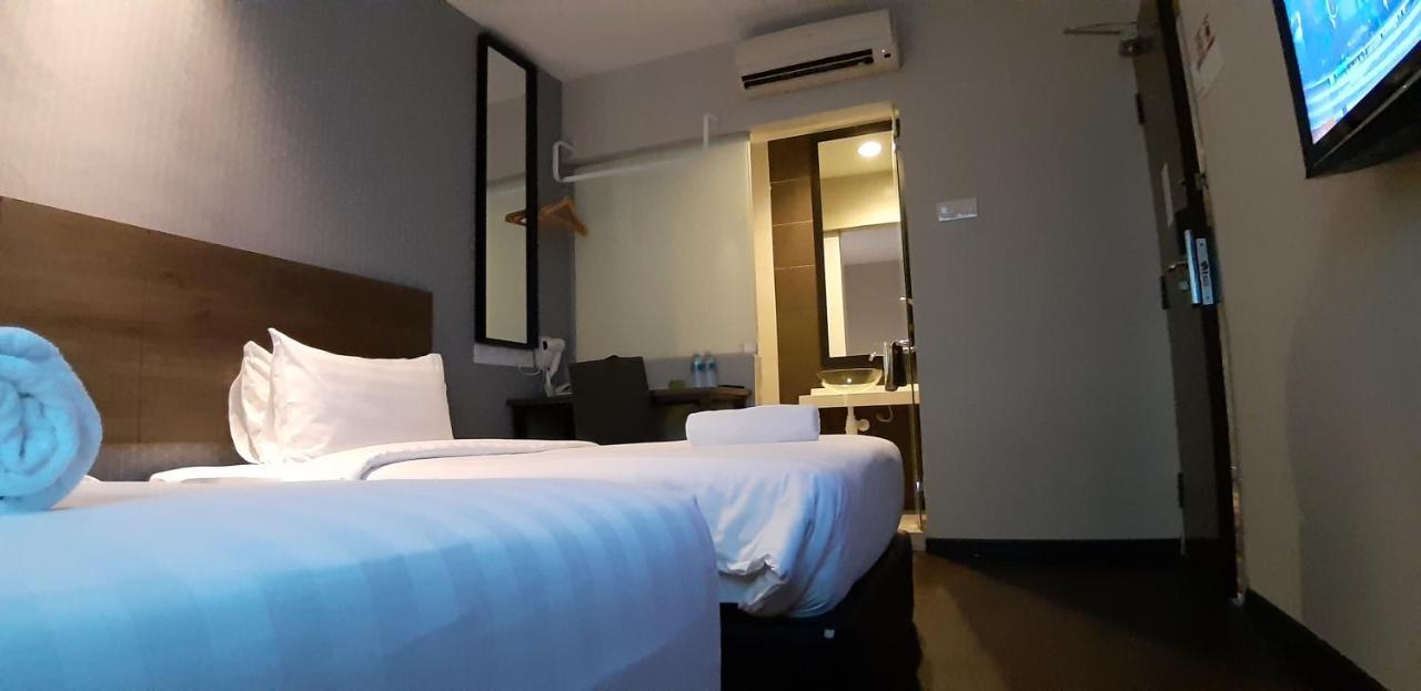 Miico Hotel @ Mount Austin Johor Bahru Zewnętrze zdjęcie
